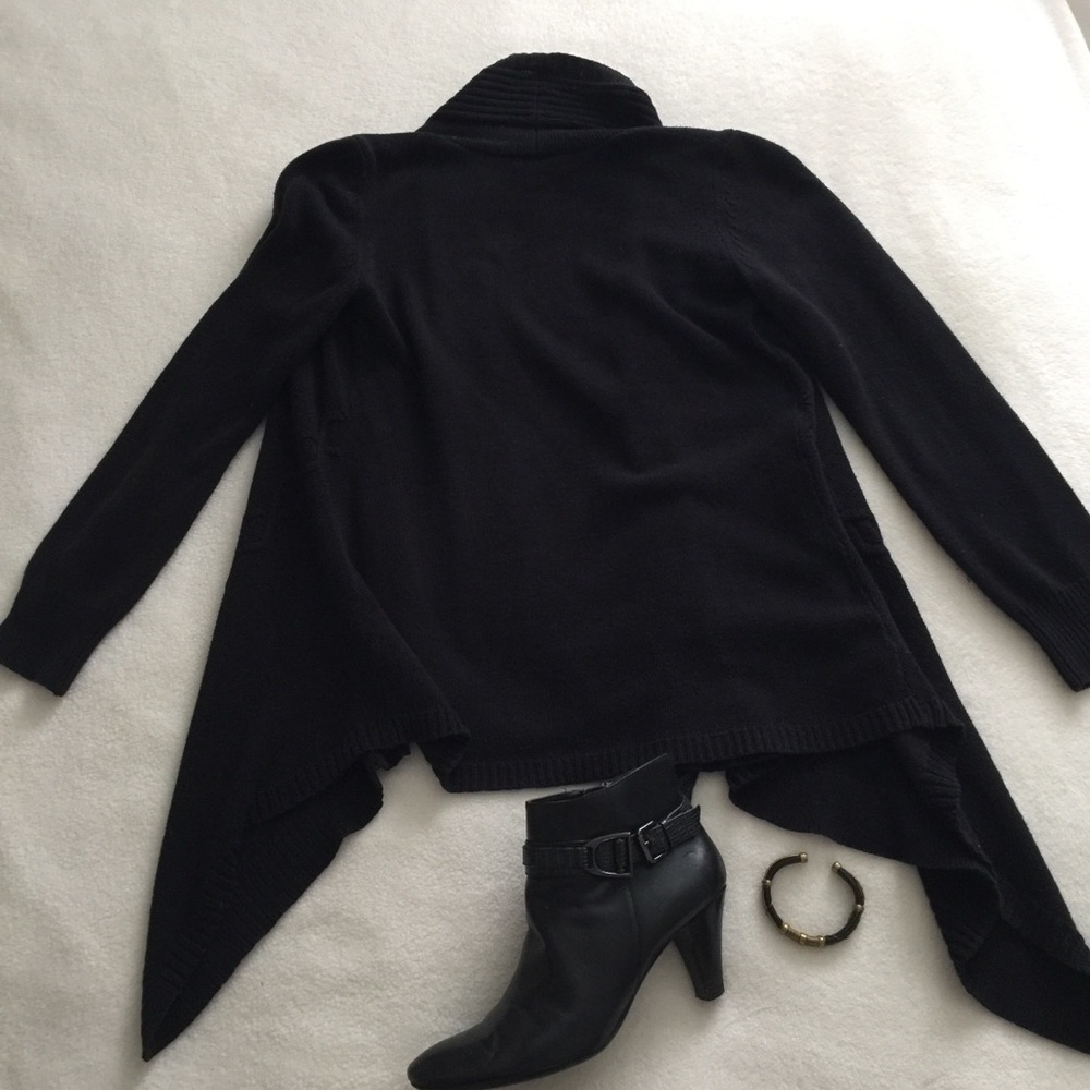 DONATED AB Studio shark bite hem sweater shawl